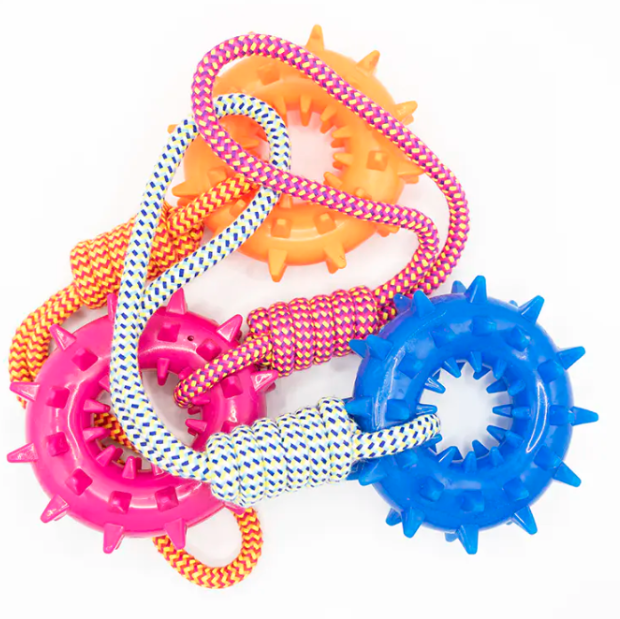 Quae sunt commoda Cotton Rope Cum consilio calces Plastic Gear Dog Toy?